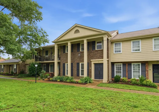 Homes for sale in Nashville, TN | 8207 Sawyer Brown Rd #J4, Nashville, TN 37221 | MLS# 3223094