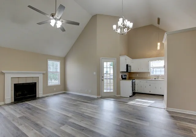 4th image of 1356 Meredith Way, Clarksville, TN 37042 | MLS# 3242361
