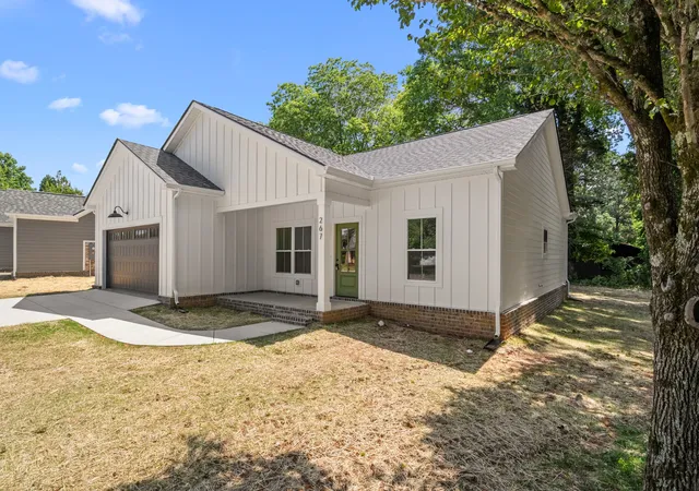 Homes for sale in Winchester, TN | 267 Brookfield Cir, Winchester, TN 37398 | MLS# 3216750