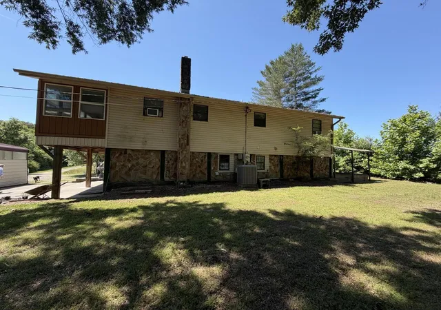 Homes for sale in Bridgeport, AL | 135 County Road 478, Bridgeport, AL 35740 | MLS# 3215588