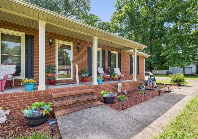 Photo 1 of Single family home for sale at 2117 Safe Hvn Cir, Estill Springs, TN 37330 | MLS# 3215714 | Listing updated on 2026-09-16