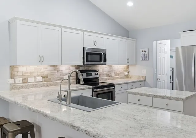 Photo 4 of Condo for sale at 395 Devon Chase Hl #4303, Gallatin, TN 37066 | MLS# 3216795 | Listing updated on 2026-09-25
