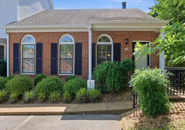 Homes for sale in Columbia, TN | 2131 Benton Hall Court, Columbia, TN 38401 | MLS# 3217790