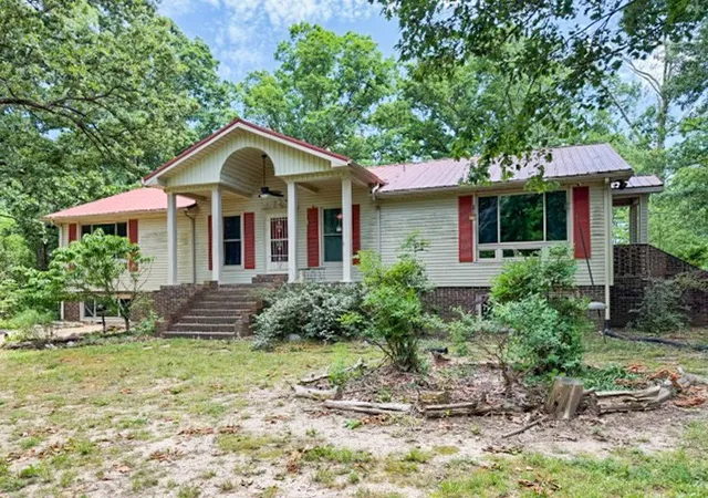 1st image of 1045 Highland Dr, Dickson, TN 37055 | MLS# 3225145
