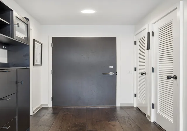 2nd image of 1212 Laurel St #1612, Nashville, TN 37203 | MLS# 3216772