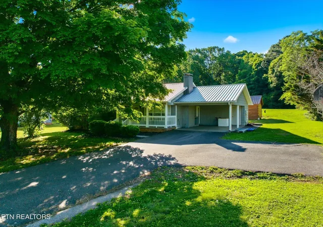 Homes for sale in Athens, TN | 128 County Road 750, Athens, TN 37303 | MLS# 3215775