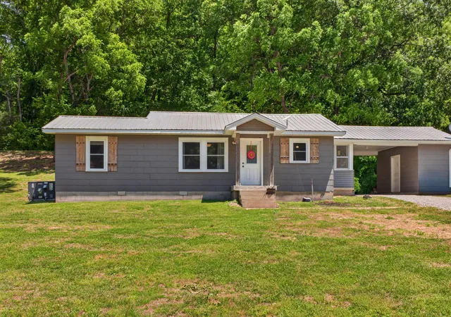 Homes for sale in Hampshire, TN | 4854 Dry Fork Rd, Hampshire, TN 38461 | MLS# 3216341