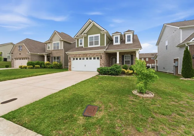 Photo 3 of Single family home for sale at 829 Lexi Ln, Murfreesboro, TN 37130 | MLS# 3216786 | Listing updated on 2026-08-18