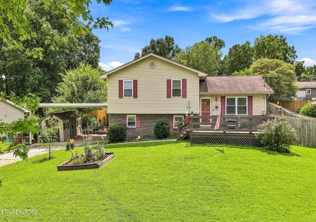 1st image of 2317 Roundtree Rd, Knoxville, TN 37923 | MLS# 3251422