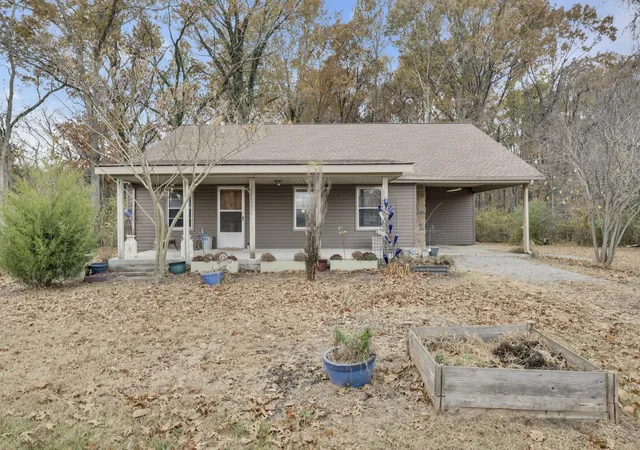 Photo 1 of Single family home for sale at 1305 Brinkley Rd, Murfreesboro, TN 37128 | MLS# 3216113 | Listing updated on 2026-08-18