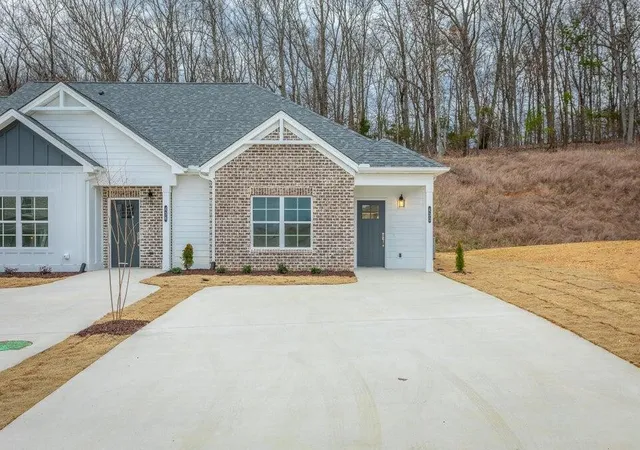 Photo 1 of Townhouse for sale at 2098 Shady Lane, Cleveland, TN 37312 | MLS# 3526483 | Listing updated on 2026-09-14