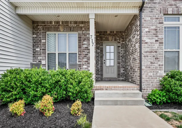 2nd image of 717 High Plains Dr, Clarksville, TN 37043 | MLS# 3215856