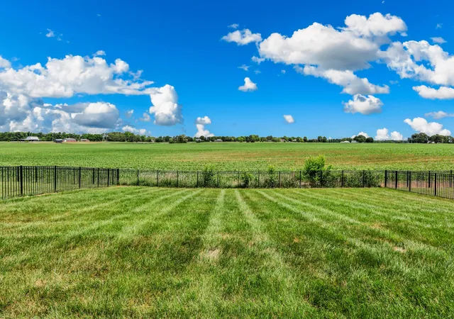 32nd image of 717 High Plains Dr, Clarksville, TN 37043 | MLS# 3215856