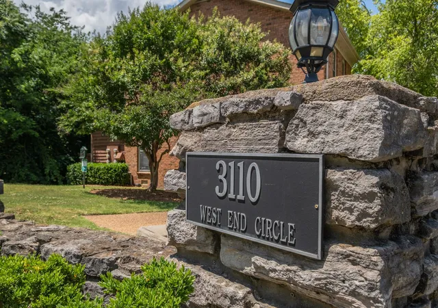 Homes for sale in Nashville, TN | 3110 West End Circle #2, Nashville, TN 37203 | MLS# 3219897
