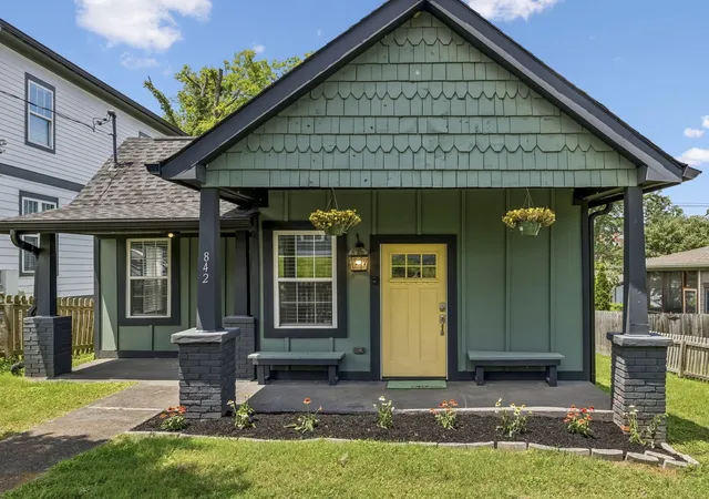 Photo 3 of Single family home for sale at 842 North 2nd St, Nashville, TN 37207 | MLS# 3303989 | Listing updated on 2026-09-28