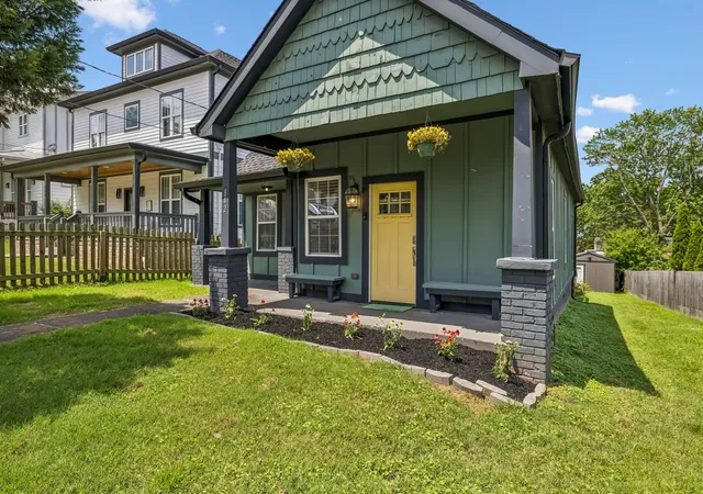 Photo 4 of Single family home for sale at 842 North 2nd St, Nashville, TN 37207 | MLS# 3303989 | Listing updated on 2026-09-28