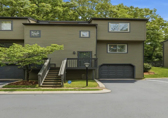 3rd image of 256 Summit Ridge Dr, Nashville, TN 37215 | MLS# 3216453