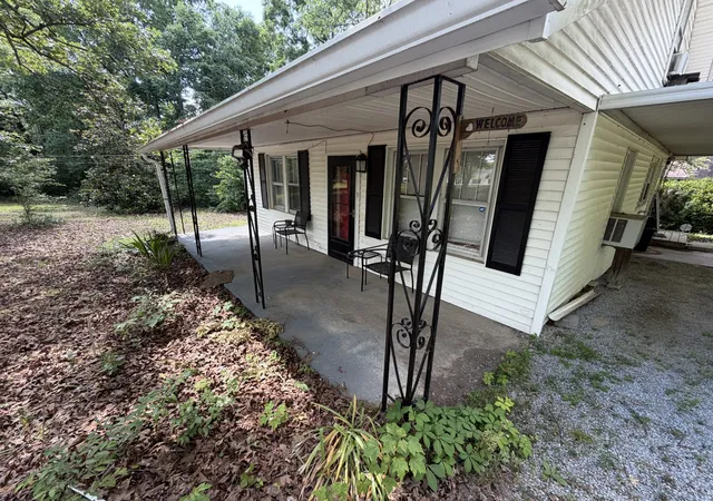 Homes for sale in Dickson, TN | 970 Yellow Creek Rd, Dickson, TN 37055 | MLS# 3216460