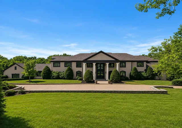 3rd image of 6261 Hillsboro Pike, Nashville, TN 37215 | MLS# 3216160