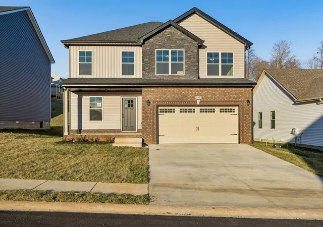 Photo 1 of Single family home for sale at 319 Cardinal Crk, Clarksville, TN 37040 | MLS# 3216032 | Listing updated on 2026-05-28