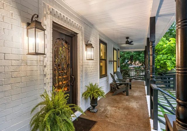 Photo 2 of Single family home for sale at 4245 Warren Rd, Franklin, TN 37067 | MLS# 3217185 | Listing updated on 2026-08-29