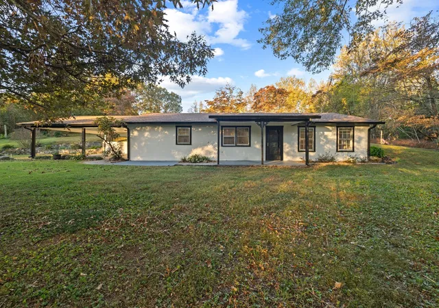 Homes for sale in Leoma, TN | 133 Mockerson Rd, Leoma, TN 38468 | MLS# 3217534