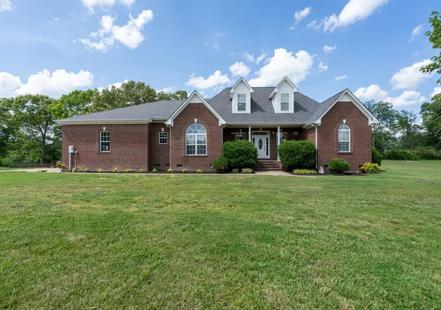 Photo 1 of Single family home for sale at 387 Ctr Point Dr, Summertown, TN 38483 | MLS# 3217365 | Listing updated on 2026-09-16