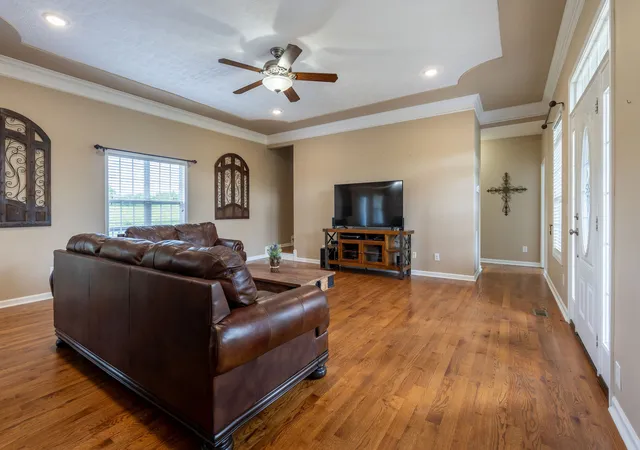 Photo 3 of Single family home for sale at 387 Ctr Point Dr, Summertown, TN 38483 | MLS# 3217365 | Listing updated on 2026-09-16