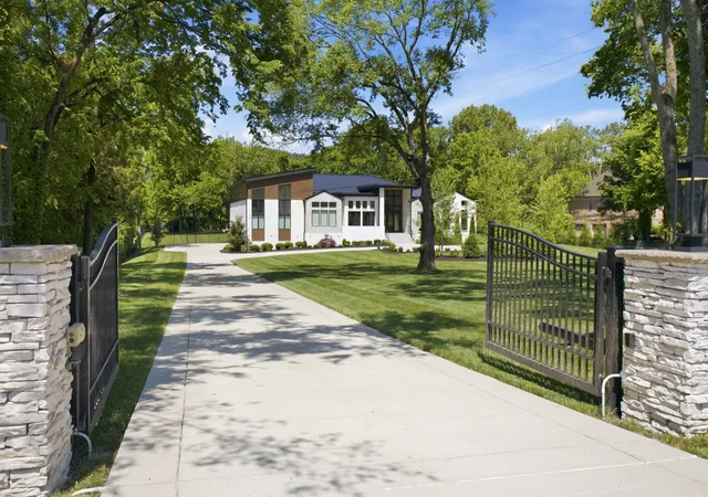 3rd image of 5655 Granny White Pike, Brentwood, TN 37027 | MLS# 3220038