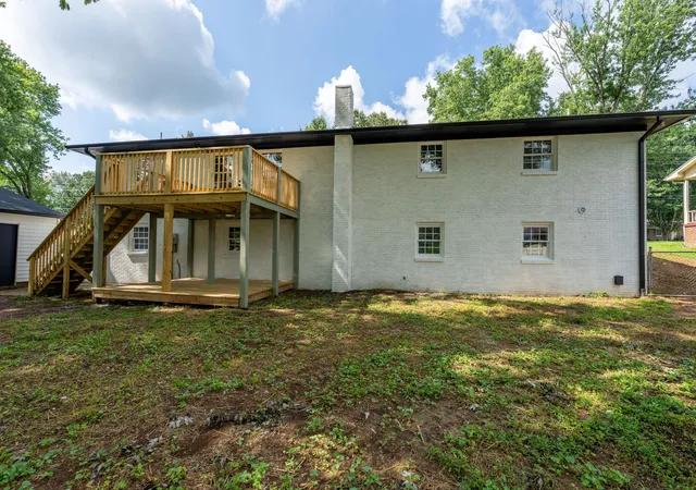 Homes for sale in Lawrenceburg, TN | 1610 Grandaddy Rd, Lawrenceburg, TN 38464 | MLS# 3245562