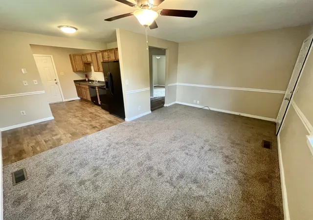 Photo 2 of Single family home for sale at 24 Maple St, Clarksville, TN 37042 | MLS# 3218173 | Listing updated on 2026-10-05