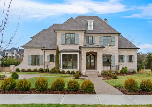 Photo 2 of Sale Pending at 1733 Briarmont Pl, Brentwood, TN 37027 | MLS# 3220879 | Listing updated on 2026-09-04