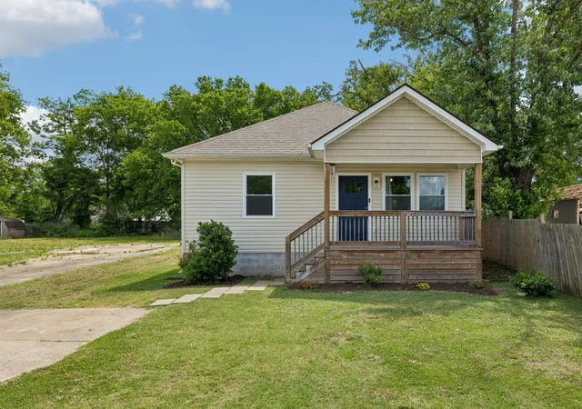 Homes for sale in Gallatin, TN | 317 N Ford St, Gallatin, TN 37066 | MLS# 3217120