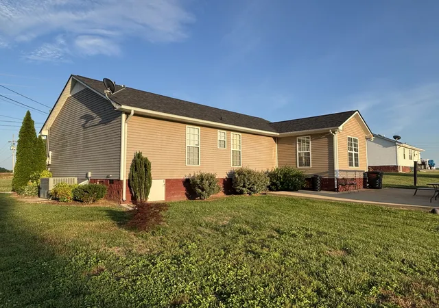 Homes for sale in Lawrenceburg, TN | 479 Wesley Chapel Rd, Lawrenceburg, TN 38464 | MLS# 3216467