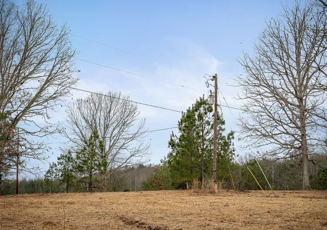 2nd image of 215 Edmonds Rd, Spencer, TN 38585 | MLS# 3216459