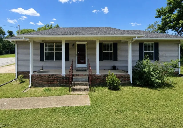 Homes for sale in Lawrenceburg, TN | 499 Belew Dr, Lawrenceburg, TN 38464 | MLS# 3216490