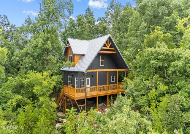 1st image of 425 Cliffwood Dr, Newport, TN 37821 | MLS# 3216495