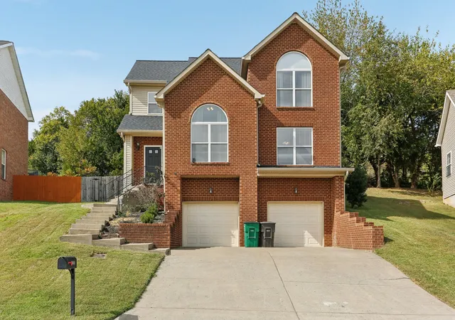 Photo 1 of Single family home for sale at 2048 Harvest Ln, Nashville, TN 37218 | MLS# 3216996 | Listing updated on 2026-08-19
