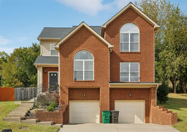 Photo 3 of Single family home for sale at 2048 Harvest Ln, Nashville, TN 37218 | MLS# 3216996 | Listing updated on 2026-08-19