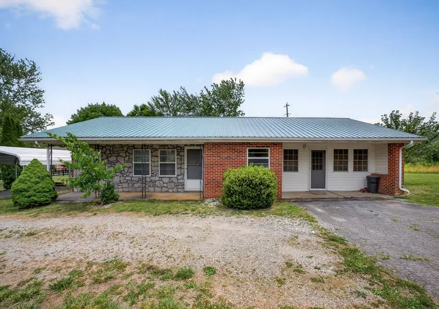 1st image of 1372 Jamestown Hwy, Livingston, TN 38570 | MLS# 3216701