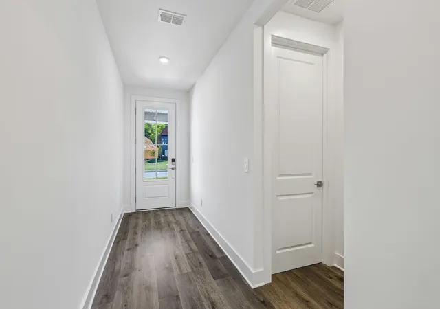 Photo 3 of Single family home for sale at 2054 Riley Park Dr, Franklin, TN 37064 | MLS# 3216627 | Listing updated on 2026-09-01