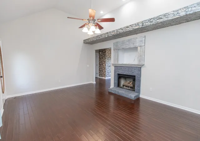4th image of 443 Clearview Rd, Cottontown, TN 37048 | MLS# 3216860