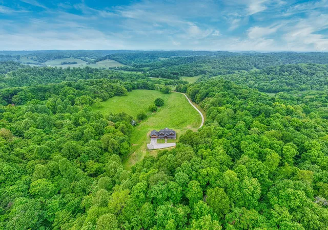 Photo 2 of Single family home for sale at 1271 Bivins Rd, Lewisburg, TN 37091 | MLS# 3221334 | Listing updated on 2026-08-18