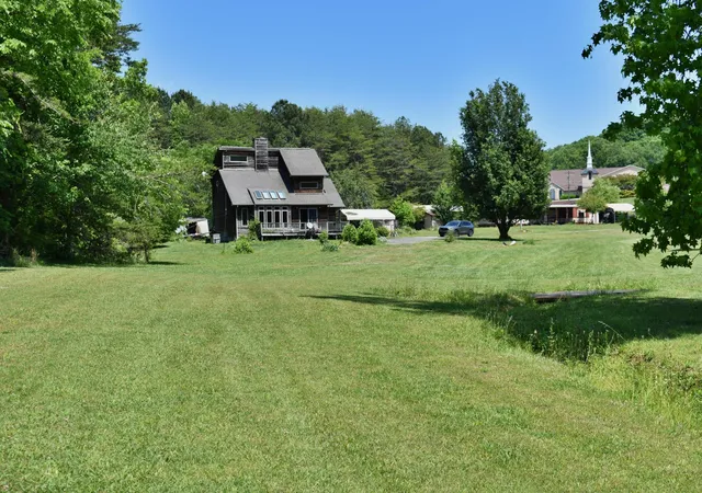 Homes for sale in Ten Mile, TN | 3442 River Road, Ten Mile, TN 37880 | MLS# 3229686