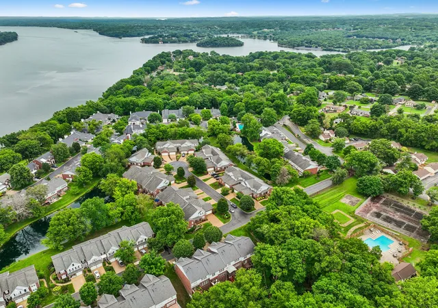 Photo 3 of Townhouse for sale at 231 Green Harbor Rd #101, Old Hickory, TN 37138 | MLS# 3242034 | Listing updated on 2026-10-08