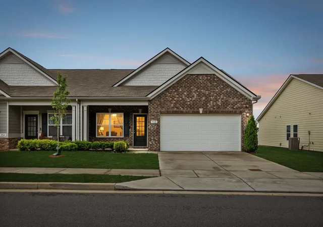 Homes for sale in Nashville, TN | 932 Millstream Dr, Nashville, TN 37218 | MLS# 3223796