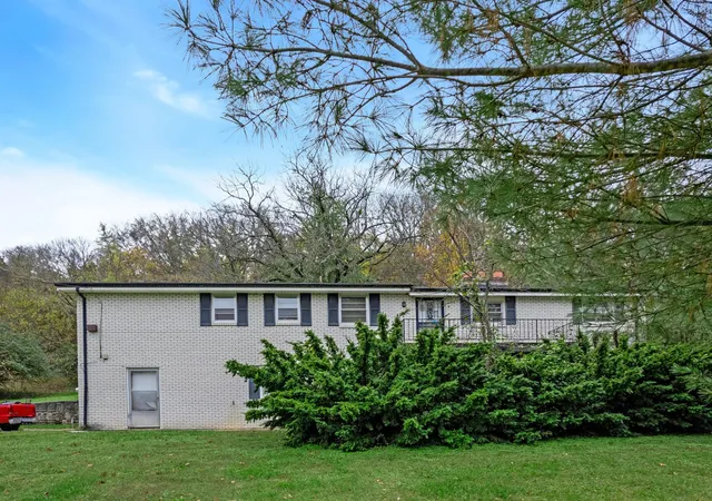 Photo 2 of Single family home for sale at 4081 Fairmeade Dr, Nashville, TN 37218 | MLS# 3244842 | Listing updated on 2026-06-18