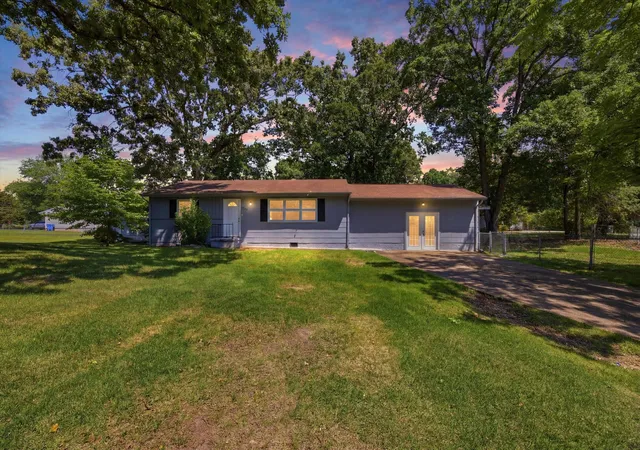 Photo 1 of Single family home for sale at 7715 Cecelia Dr, Chattanooga, TN 37416 | MLS# 3216862 | Listing updated on 2026-08-18