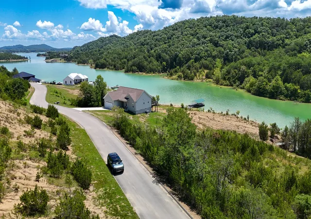18th image of 2 Emerald Pointe Blvd, Dandridge, TN 37725 | MLS# 3285459