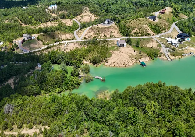 Photo 3 of Land for sale at 2 Emerald Pointe Blvd, Dandridge, TN 37725 | MLS# 3285459 | Listing updated on 2026-08-18